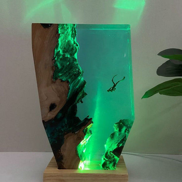 Handcrafted Resin Wood Diver Lamp – Ocean-Inspired Ambient Night Light
